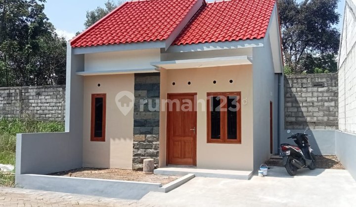 DIJUAL CEPAT! Rumah Minimalis Siap Huni di Lesanpuro, Malang 1