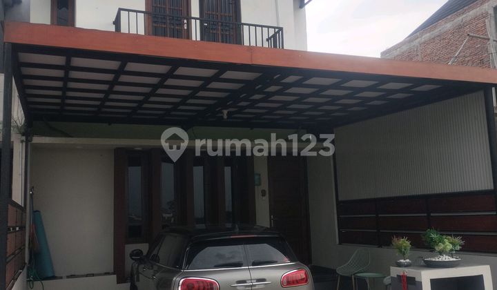 Rumah Dua Lantai Full Furnished Siap Huni Lokasi Strategis Udara Segar