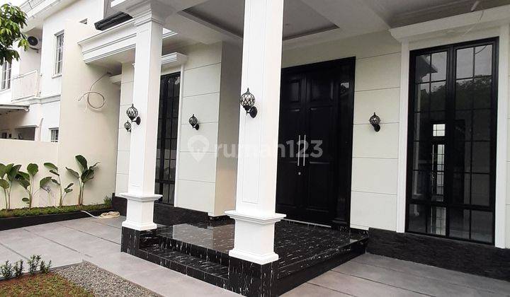 Rumah model American Classic di Kencana loka BSD  2