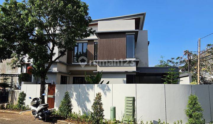 Rumah tropical modern & contemporer di Kencana Loka BSD 2