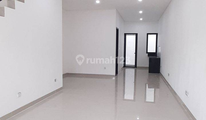 Rumah Baru 2 Lantai Di Villa Melati Mas Serpong  2