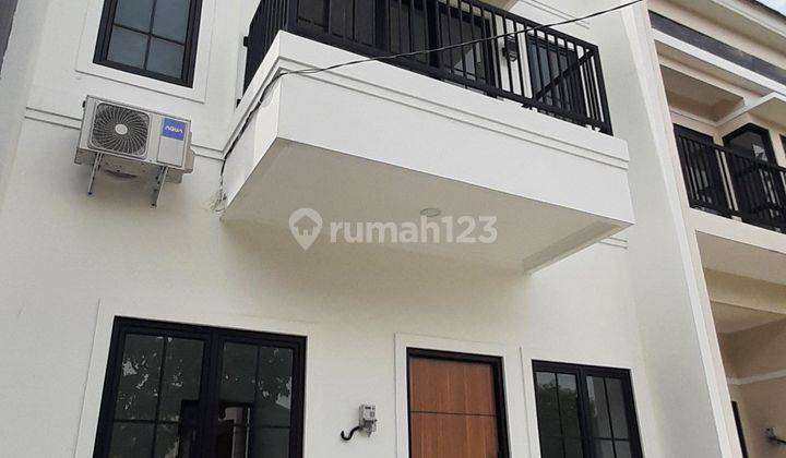 Rumah Baru 2 Lantai Di Regency Melati Mas Serpong  2