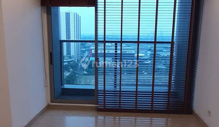 ruang keluarga 3 br apartemen premium branz