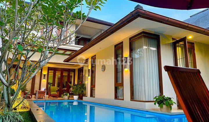 Rumah Dijual Plus Swimming Pool Di Gegerkalong Permai 1