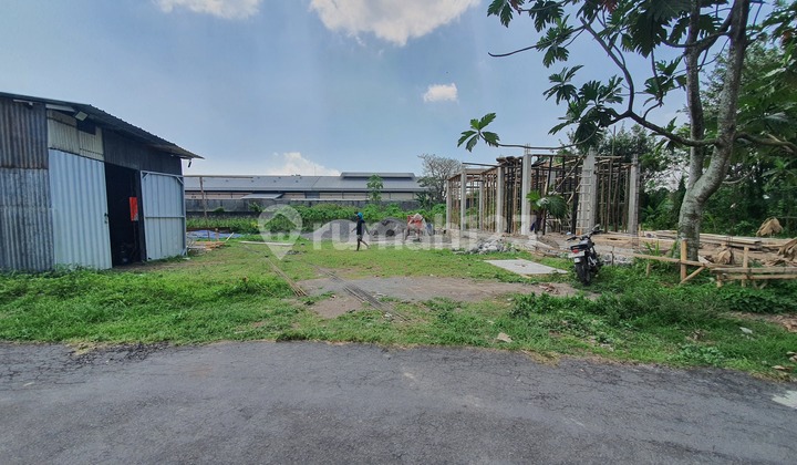 Lot Near Puri Husada Hospital on Jl. Plumbon Sleman Lot Near Puri Husada Hospital on Jl. Plumbon Sleman