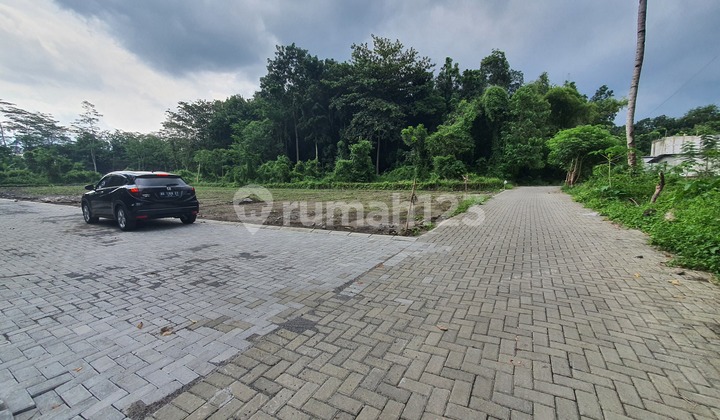 Near UII Campus Land for Sale on Jl. Pandanaran Sleman