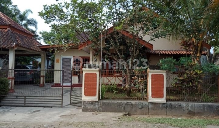 Rumah Mewah Kawasan Premium Salatiga, SHM A.n Sendiri 1