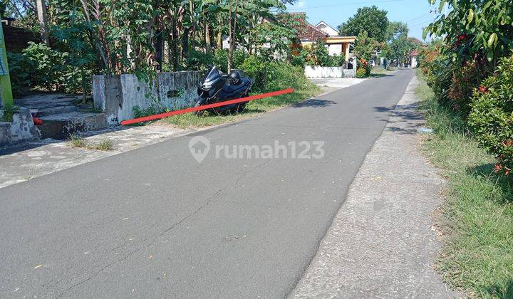Utara Depot Iwak Kalen Godean, Mangku Jalan Aspal 2