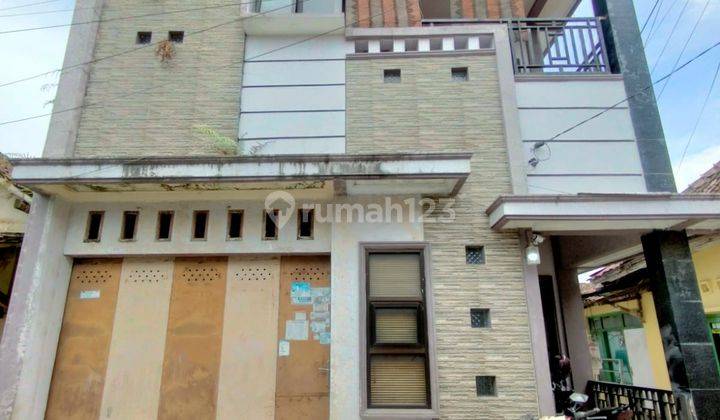 Rumah Mewah Dijual Pekalongan, Sertifikat Shm, 3 Lantai 2