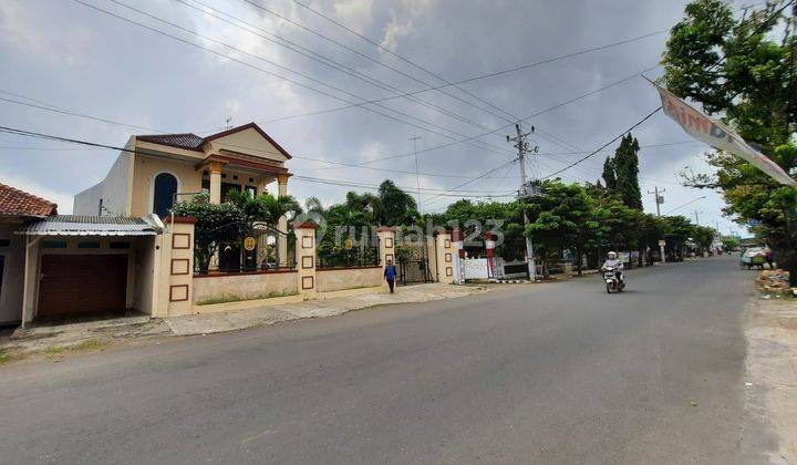 Rumah Mewah 2 Lantai Batang, Tepi Jl. Gajah Mada, SHM Ready 2