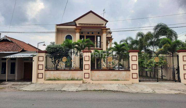 Rumah Mewah 2 Lantai Batang, Tepi Jl. Gajah Mada, SHM Ready 1