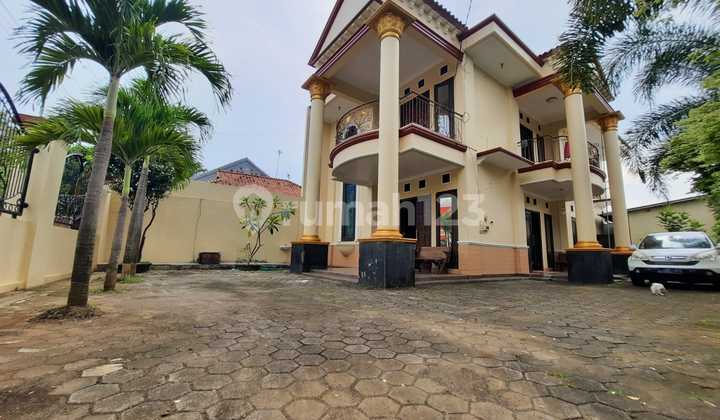 Rumah Mewah 2 Lantai, Pinggir Jalan Raya Gajah Mada Batang 7