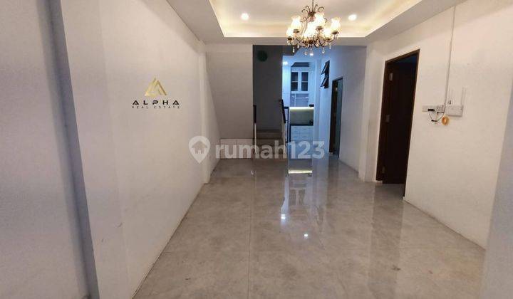 Disewakan Rumah Cantik 2 Lantai Villa Bukit Indah Batam Center 2