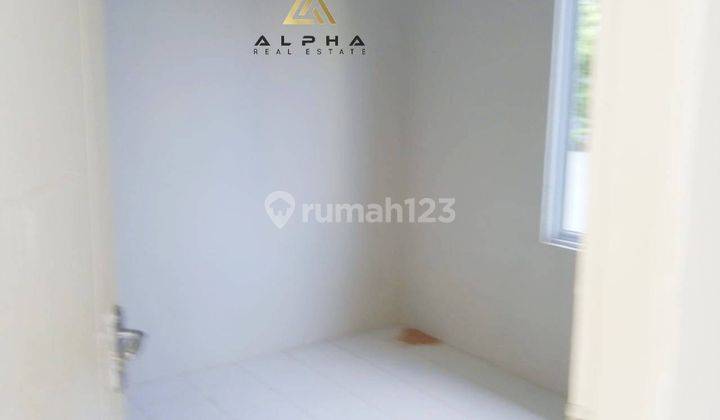 Dijual Cepat Rumah Hook di Botania Garden 5