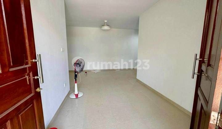 For Sale 2-Story House Diamond Palace Batam Center 2