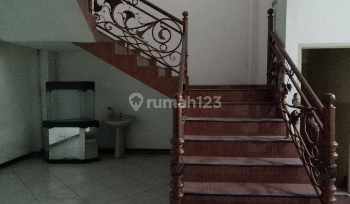 RUKO DIJUAL DI JALAN UTAMA, MAJAPAHIT SEMARANG 2