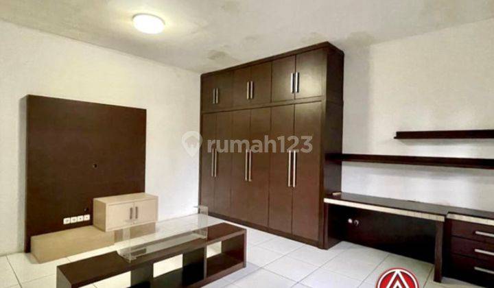 Rumah Lama, Harga Menarik, Strategis Dan Nyaman Di Kemang 2