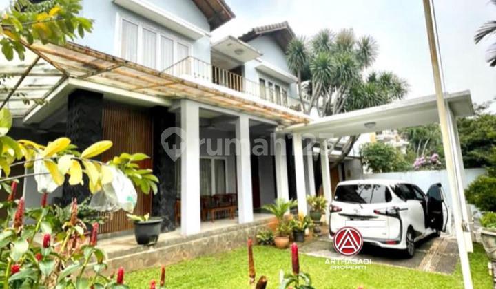 Lebak Bulus, Beautiful House in a Lush and Comfortable Compound
