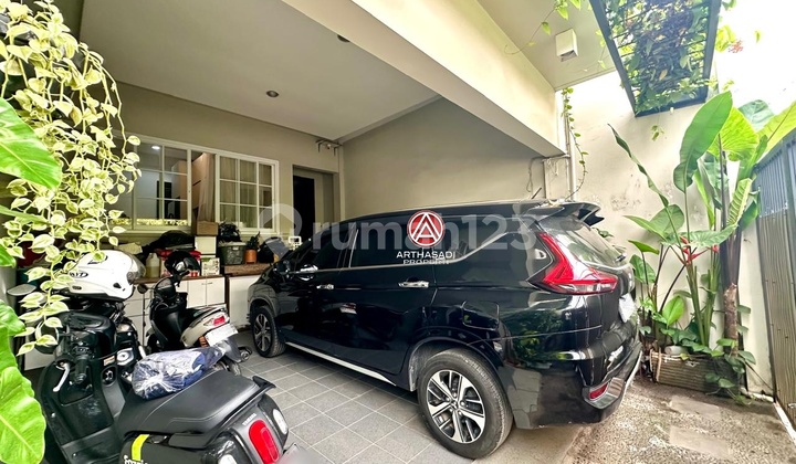 Charming and Comfortable 3-Story House 3 Floors Beautiful 2