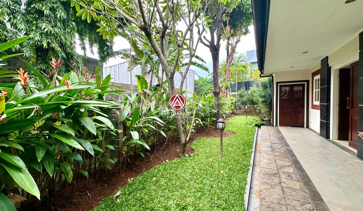 Cilandak, Rumah Disewakan Siap Huni dengan Kolam Renang Pribadi