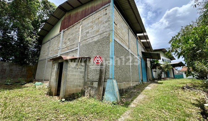 Tangerang Selatan, Dijual Gudang Siap Pakai, 2 Lantai Cocok untuk Usaha atau Investasi