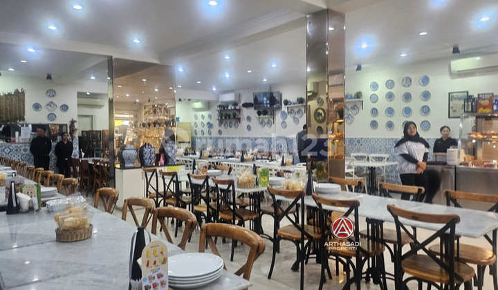 Menteng, Commercial Property Suitable for Buildings, Offices, and Businesses