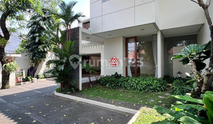 Kemang, Rumah Cantik Siap Huni, Lokasi Strategis