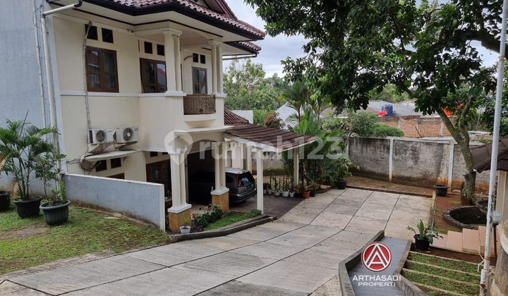 Jagakarsa, Comfortable Garden House, Peaceful and Ready to Occupy