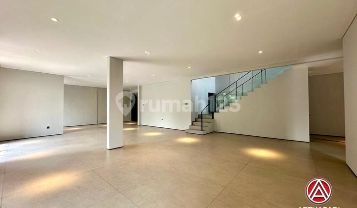 Rumah Mewah 2 Lantai BARU Siap Huni di Perumahan Eksklusif Rumah Mewah 2 Lantai BARU Siap Huni di Perumahan Eksklusif