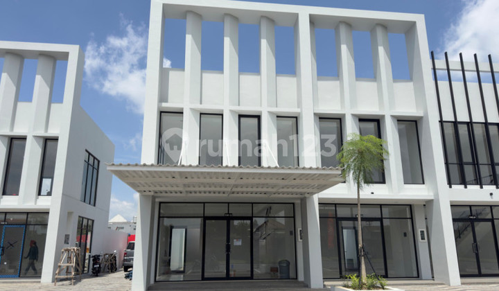 New Shop House Behind McDonald's Citraharmoni