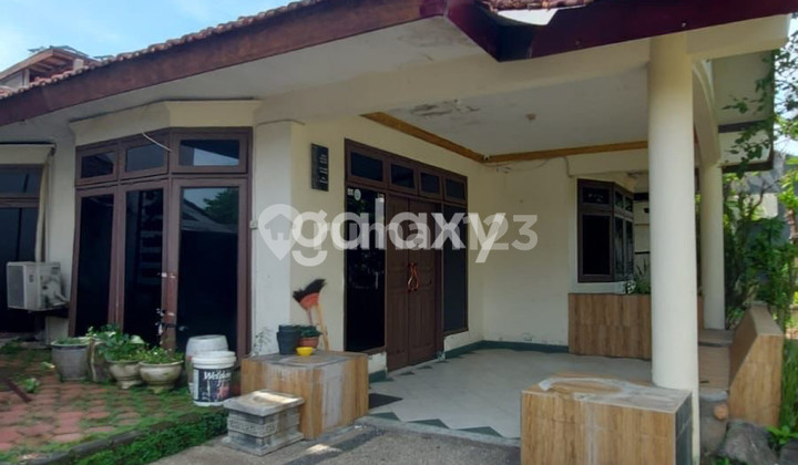 Ready-to-Occupy 2-Story House in Jemur Andayani, Surabaya Ready-to-Occupy 2-Story House in Jemur Andayani, Surabaya