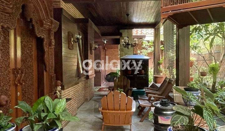 Rumah Etnik dekat dgn sekolah, Cafe dan Mall 2