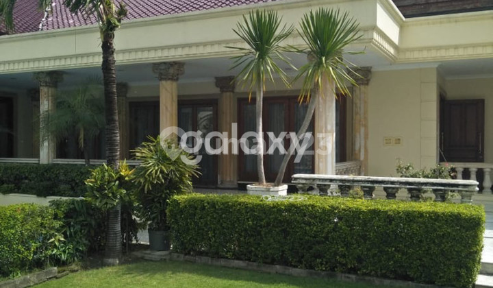 Rumah Mewah Raya Jemur Handayani Surabaya Selatan dan Private Pool 2