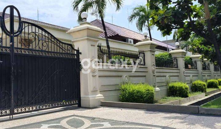 Rumah Mewah Raya Jemur Handayani Surabaya Selatan dan Private Pool 1