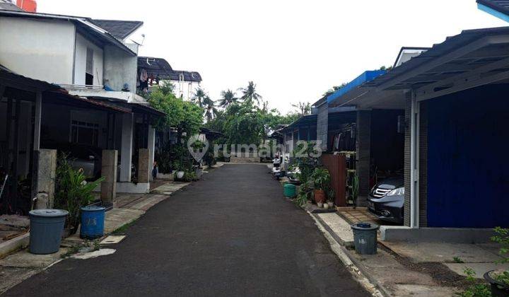 Rumah Dijual Cepat Di Bawah Pasaran Berlokasi Dalam Perumahan Strategis Di Reni Jaya, Pamulang  2