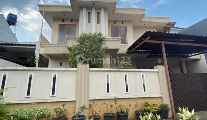 Dijual Rumah Cantik Lokasi Bagus Full Furnish Di Kebayoran Baru 1