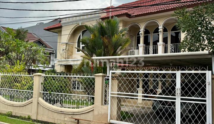 Rumah Cantik 2 Lantai Full Furnish Siap Huni Kedoya, Jakarta Barat Rumah Cantik 2 Lantai Full Furnish Siap Huni Kedoya, Jakarta Barat