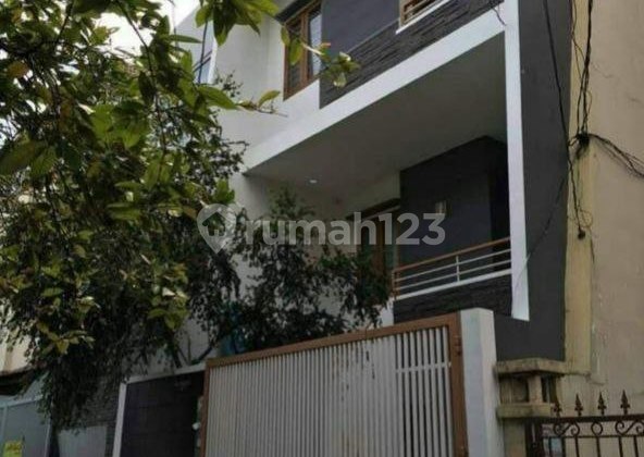 Dijual Rumah Cantik 4 Lantai Semi Furnish, Tomang, Jakarta Barat Dijual Rumah Cantik 4 Lantai Semi Furnish, Tomang, Jakarta Barat