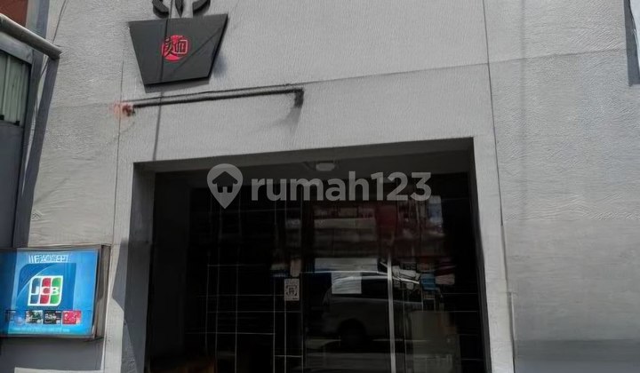 Rental Store/Shophouse 3 Floors Taman Ratu West Jakarta Ready for Operation 1