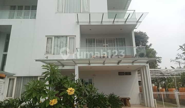 Rumah Mewah, Fully Furnished, 3 Lantai, K Renang, City View, Dago 1