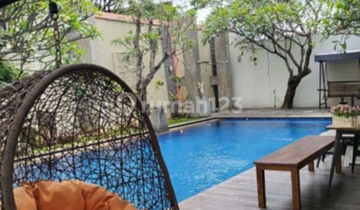 Rumah Taman Alfa Indah 425m2 Terawat Banget, Ada Swimming Poolnya Siap Hunii Rumah Taman Alfa Indah 425m2 Terawat Banget, Ada Swimming Poolnya Siap Hunii