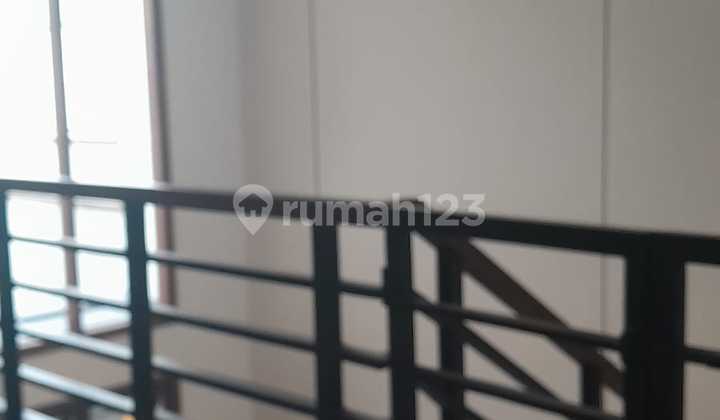 Rmh Mega Kebon Jeruk 300m2 Siap Huni 6,9m 2