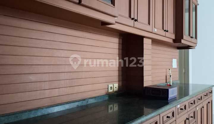 Rmh Mega Kebon Jeruk 240m2 Jual Cepat  2