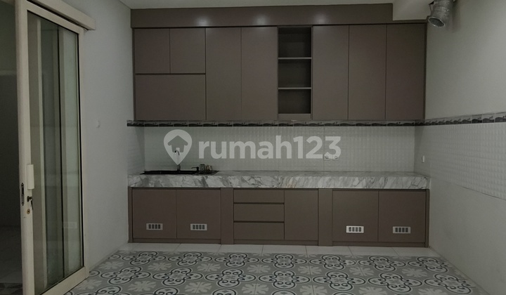 Rmh Puribotanical 3.1 M Lt 108m2, Bgs Baru Renov Jual Cepat!!!