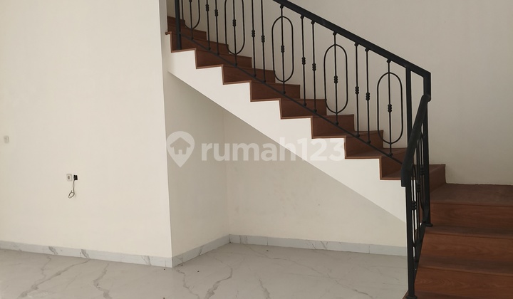 Puri Indah New 140m House Ready to Live In 7m Negotiable 2