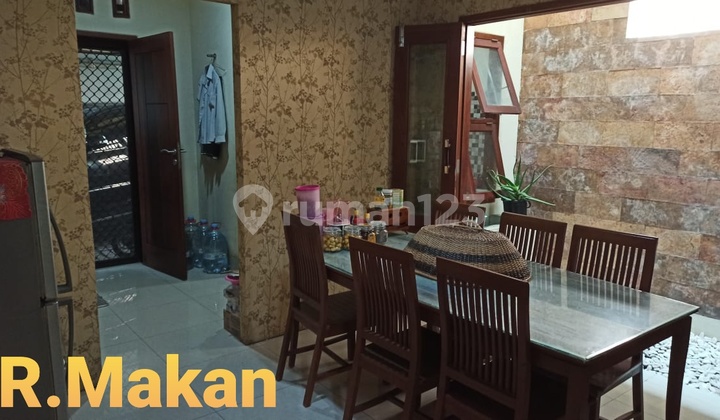 Rumah Bagus Furnished SHM di Jatiwarna Bekasi, Bekasi
