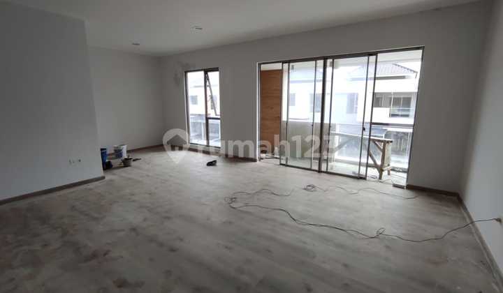 Disewakan Rumah Golf Island Uk 8x20 Type Palm 2 lantai Standar Developer. Unit Ready