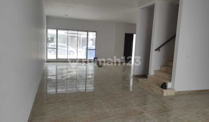 Disewakan Rumah Golf Island Uk 8x20 Type Palm 2 lantai Standar Developer. Unit Ready