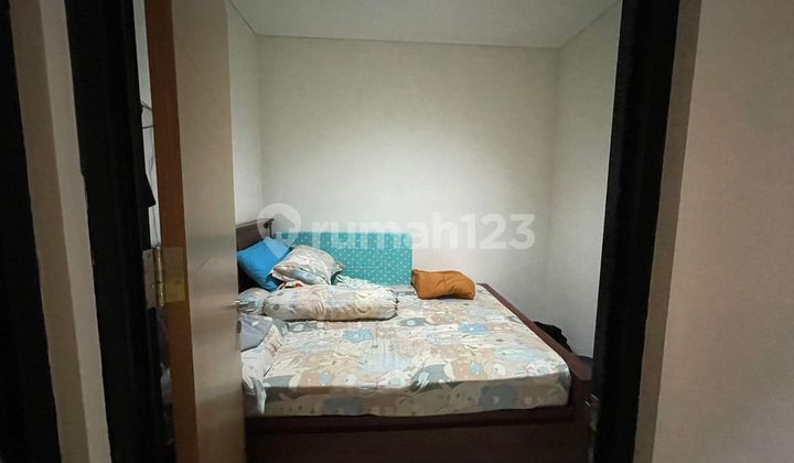 Rumah 2 Lantai Provence Suites Type 67  Luas Tanah       : 60 m² Luas Bangunan: 67 m² Bedrooms 2 + 1 (Staff) Kamar mandi 3 Garasi/carport 1 mobil Sumber air Pam  Sertifikat PPJB Ready AJB  Harga jual 1,5M nego 2