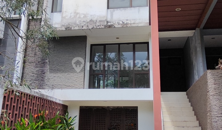 Cluster Placido 3-Story House in Foresta Area, BSD City, Land Area 128 m² (8x16), Building Area 190 m², 3+1 Bedrooms, 3+1 Bathrooms, 1 Garage, South Facing, PPJB Letter Ready for AJB, Price 2.85B